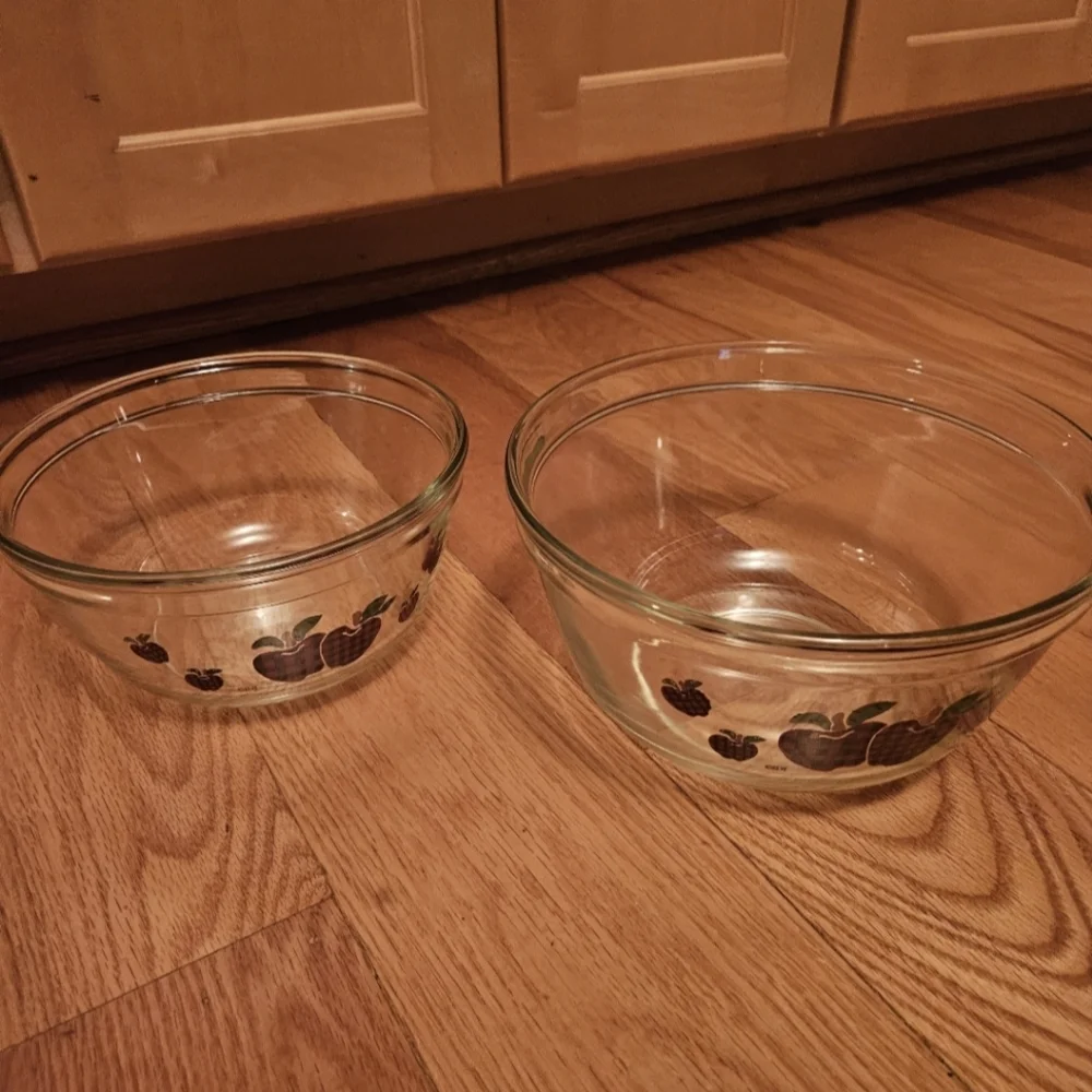 Apple design Glass Bowls